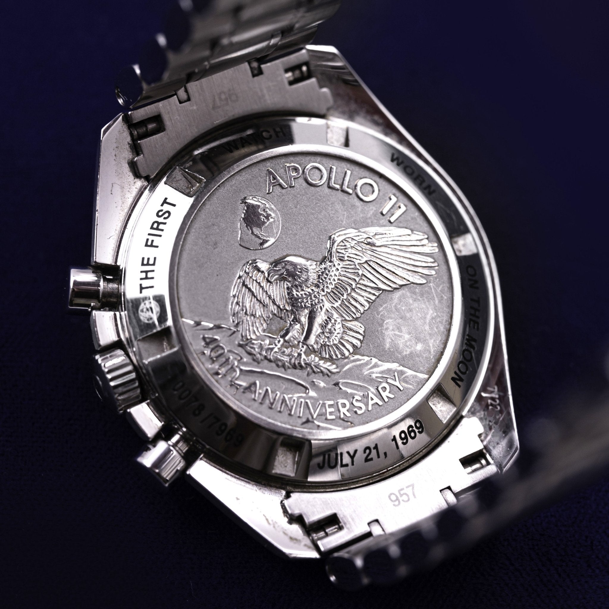 OMEGA SPEEDMASTER MOONWATCH 40EME ANNIVERSAIRE APOLLO XI - montre vintage - Contre - Temps Paris