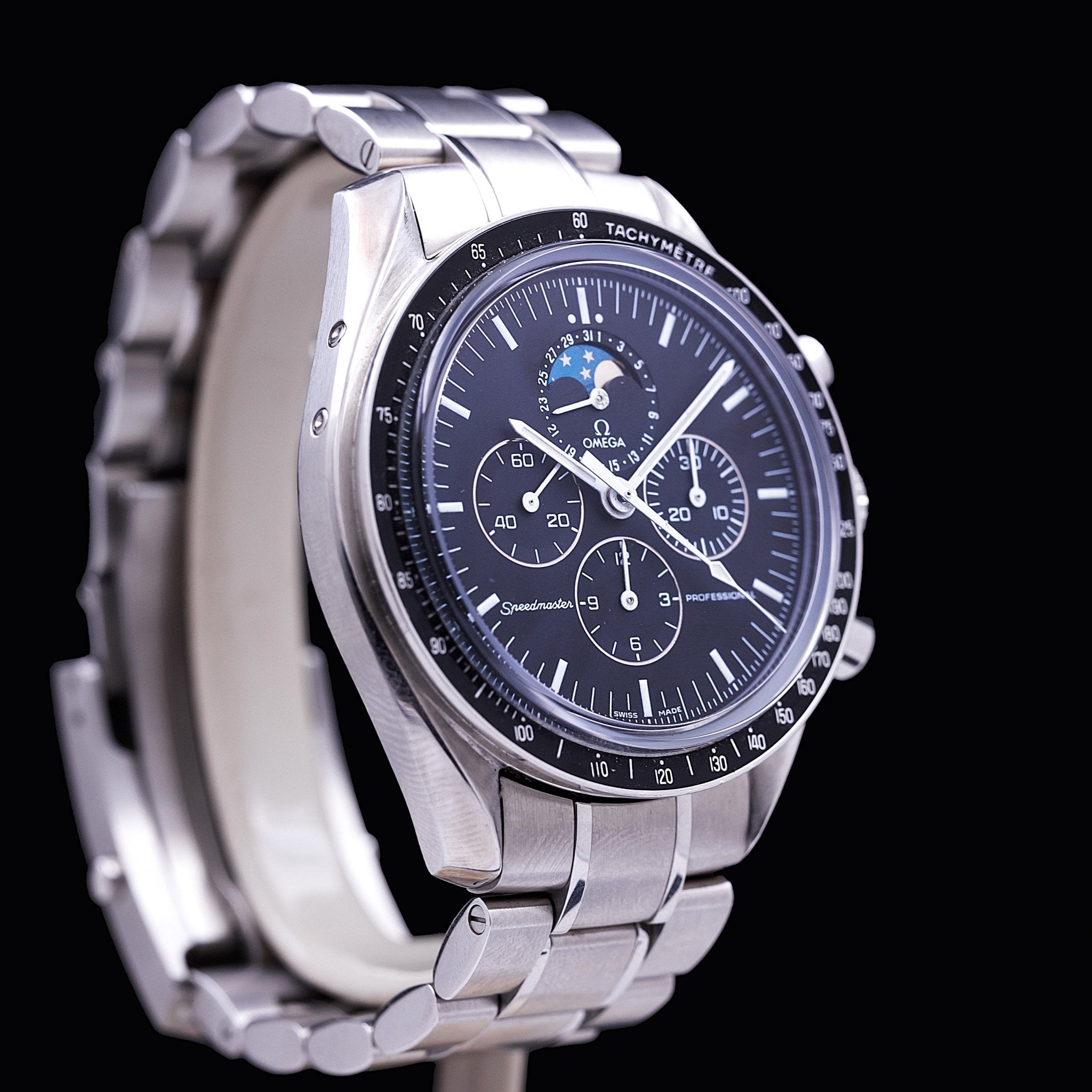 Omega Speedmaster Moonwatch Professional Moonphase reference 3576.50, calibre 1866, 42 mm steel case, black dial with moonphase and date, sapphire display case back, ca. 2005