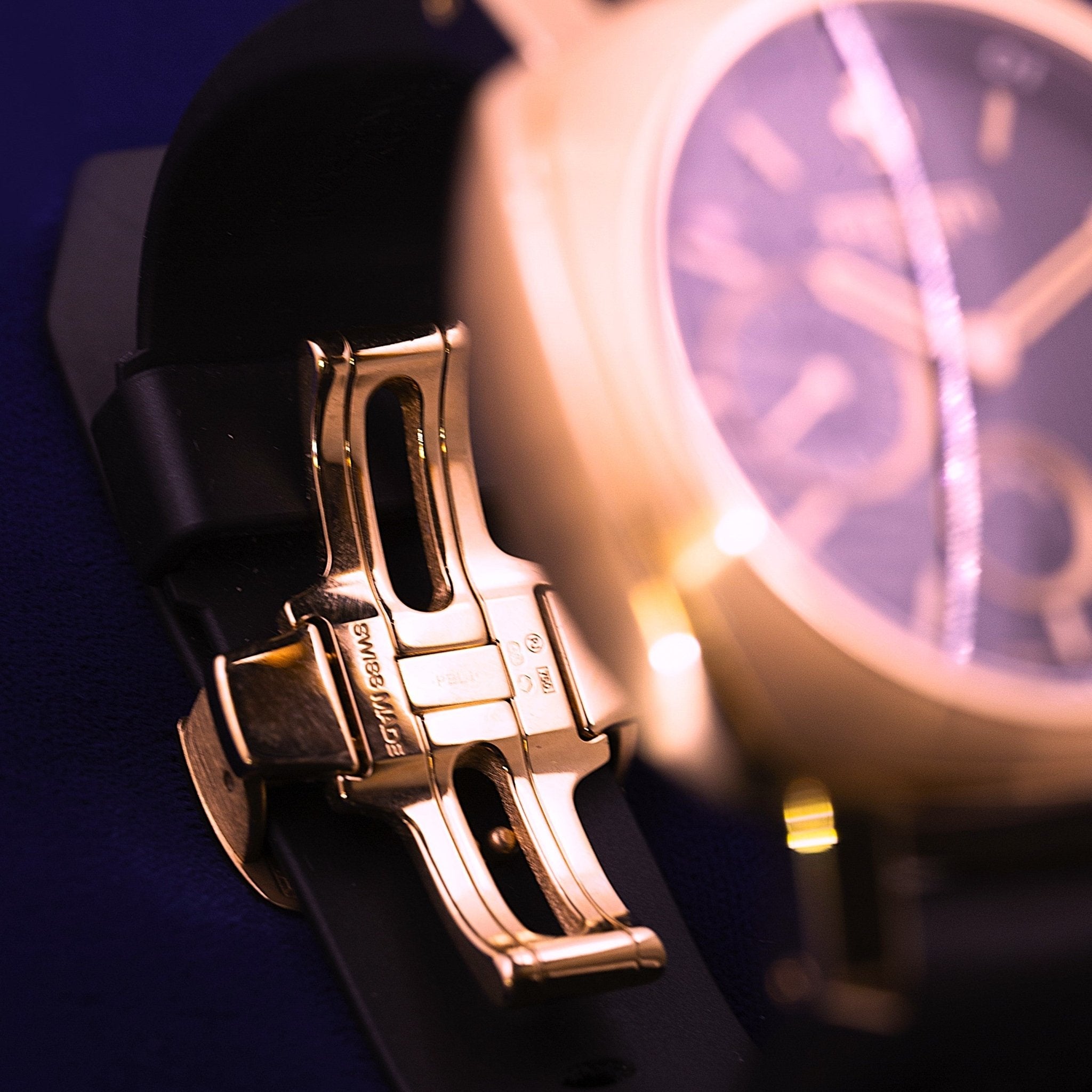 PANERAI FERRARI GRANTURISMO GMT 8 DAYS OR ROSE - montre vintage - Contre - Temps Paris