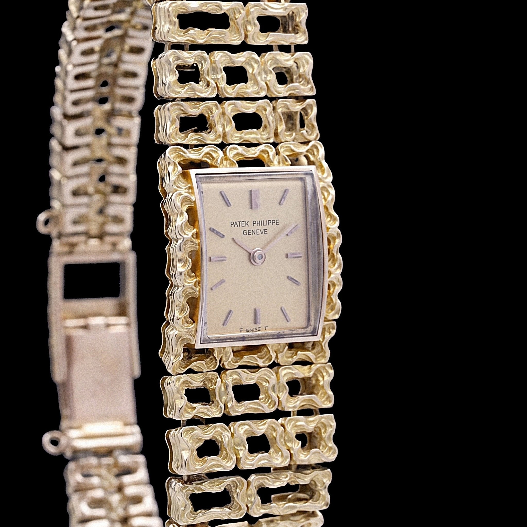 Patek Philippe Ref. 3257/3 — Or jaune 18 carats, années 1960 - montre vintage - Contre - Temps Paris