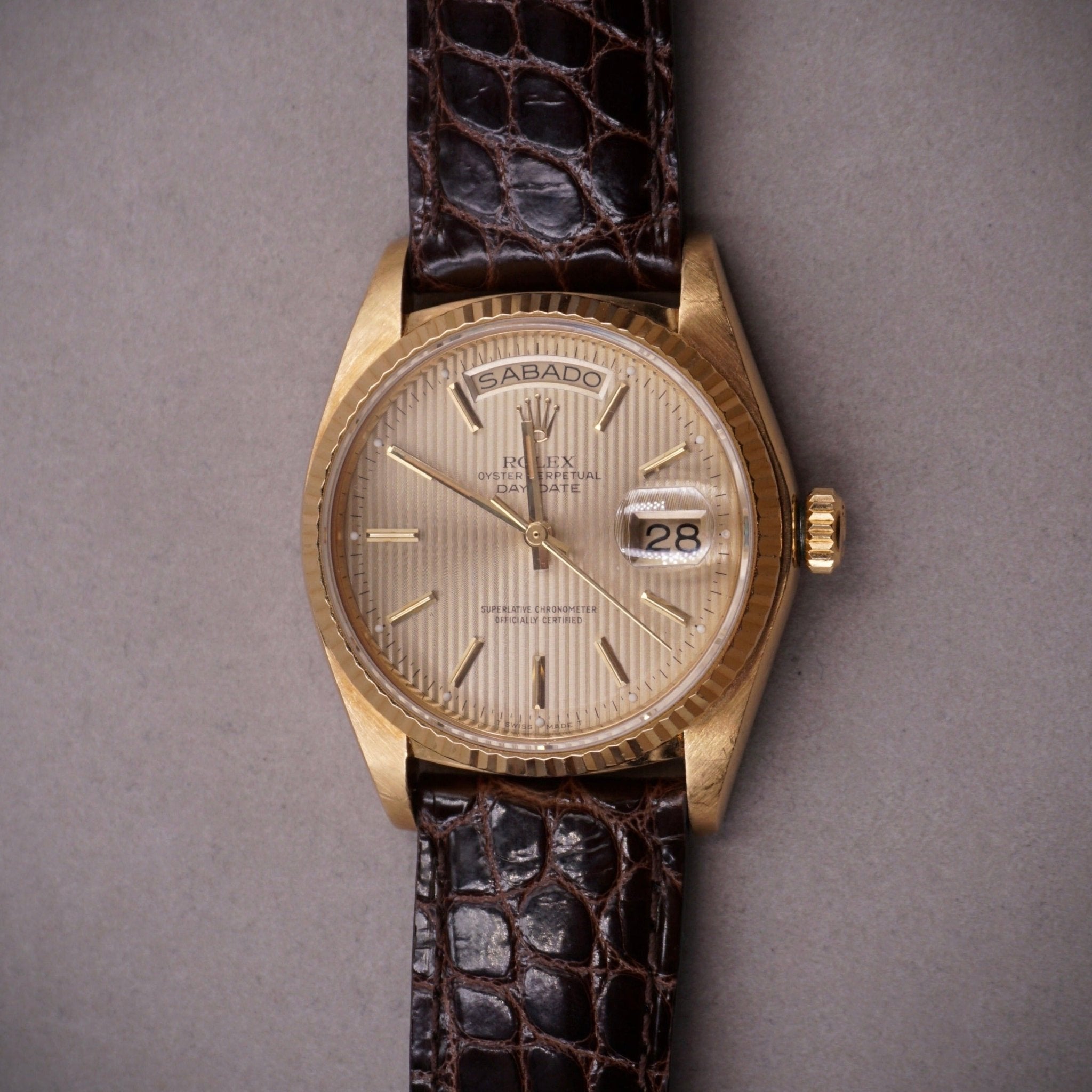 ROLEX DAY - DATE OR JAUNE - montre vintage - Contre - Temps Paris