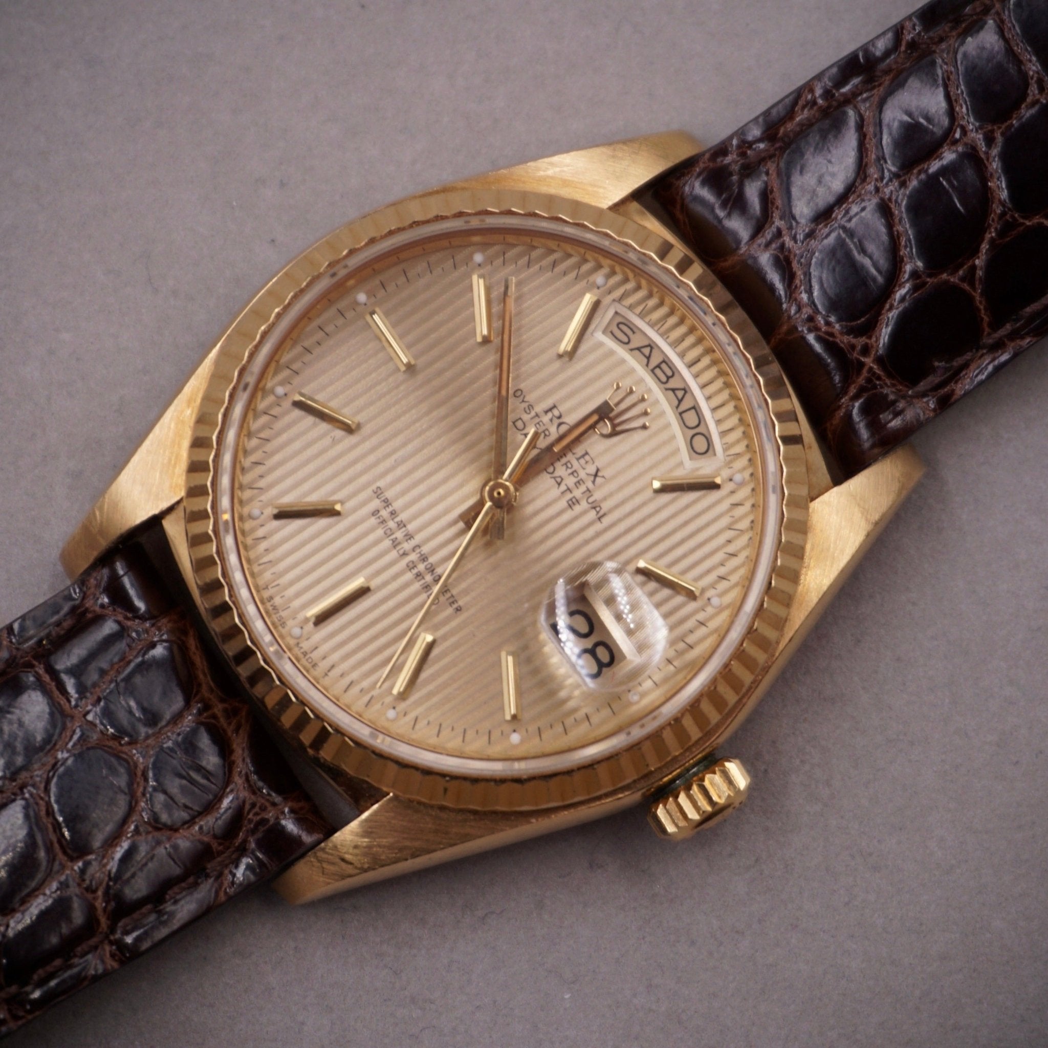 ROLEX DAY - DATE OR JAUNE - montre vintage - Contre - Temps Paris