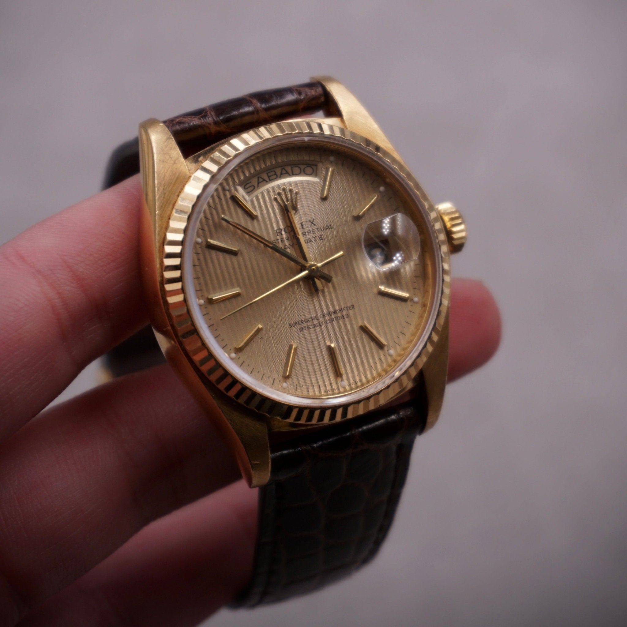 ROLEX DAY - DATE OR JAUNE - montre vintage - Contre - Temps Paris
