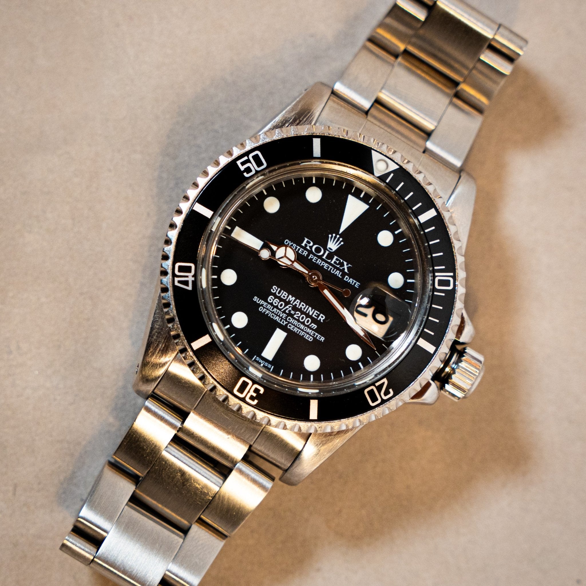 ROLEX SUBMARINER DATE REF 1680 - montre vintage - Contre - Temps Paris