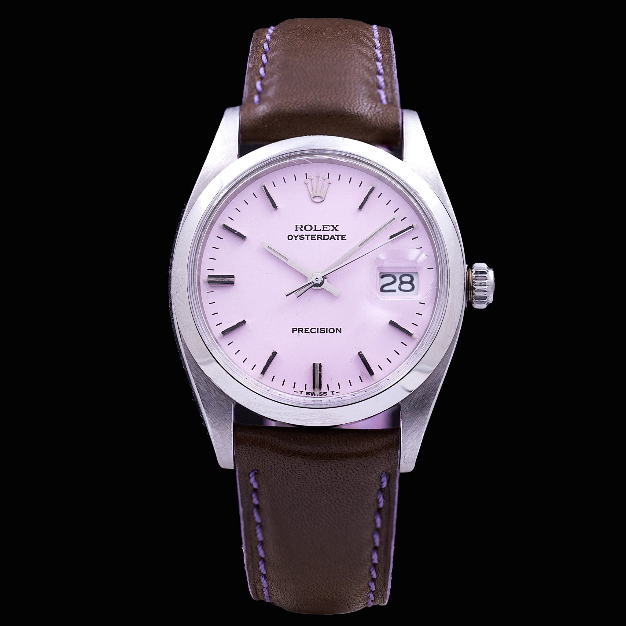 Rolex Oysterdate Precision Ref. 6494 cadran custom parme sur bracelet cuir marron. Contre - Temps Paris
