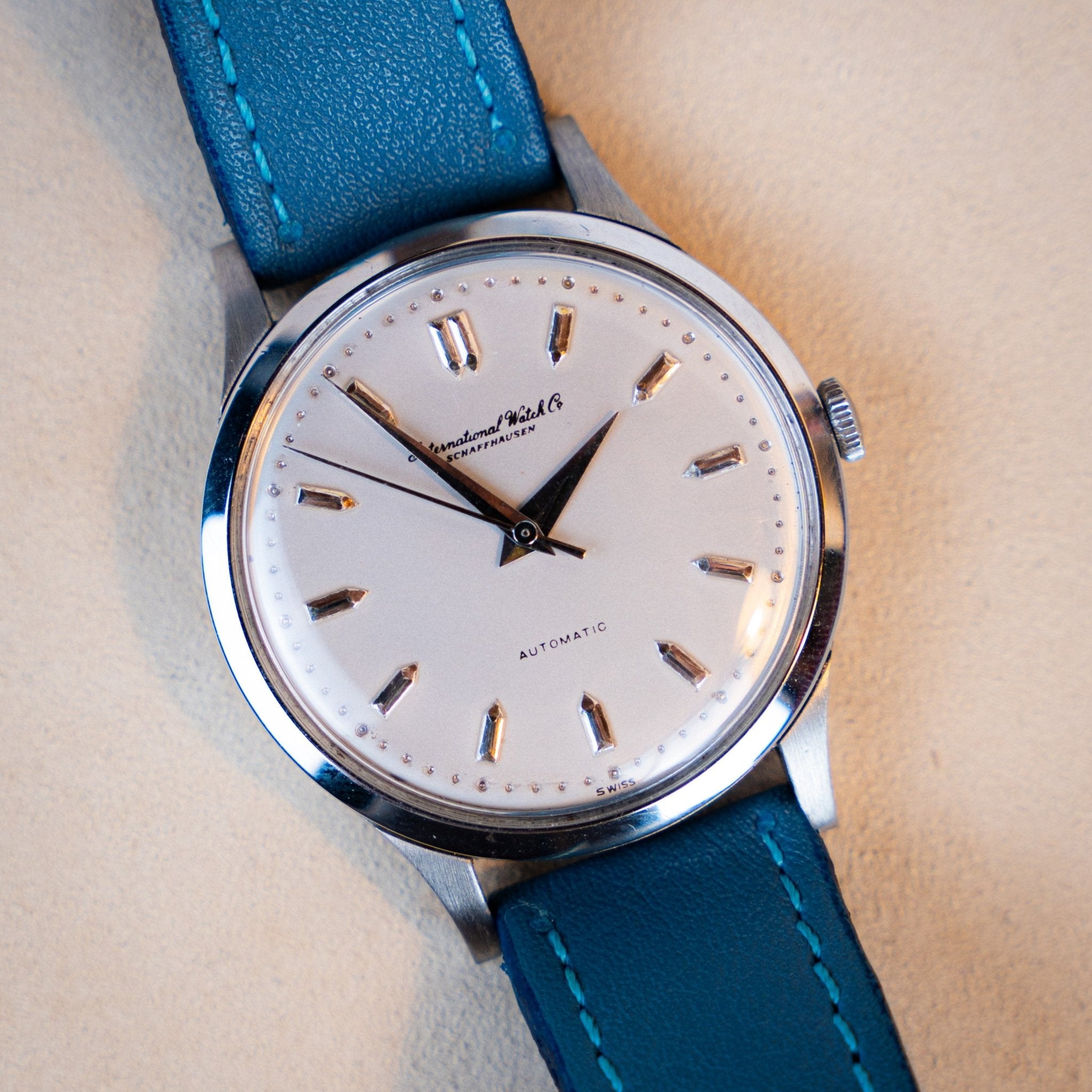 IWC SCHAFFHAUSEN AUTOMATIC - montre vintage - Contre - Temps Paris