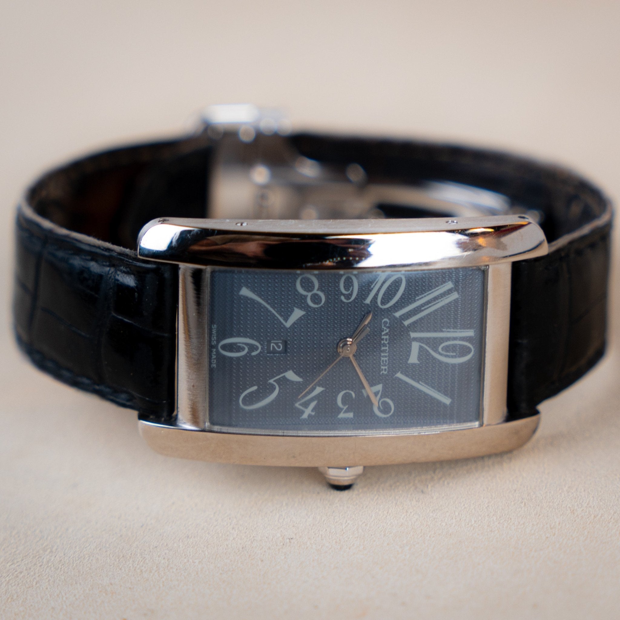 CARTIER TANK AMERICAINE HOMME OR BLANC - montre vintage - Contre - Temps Paris