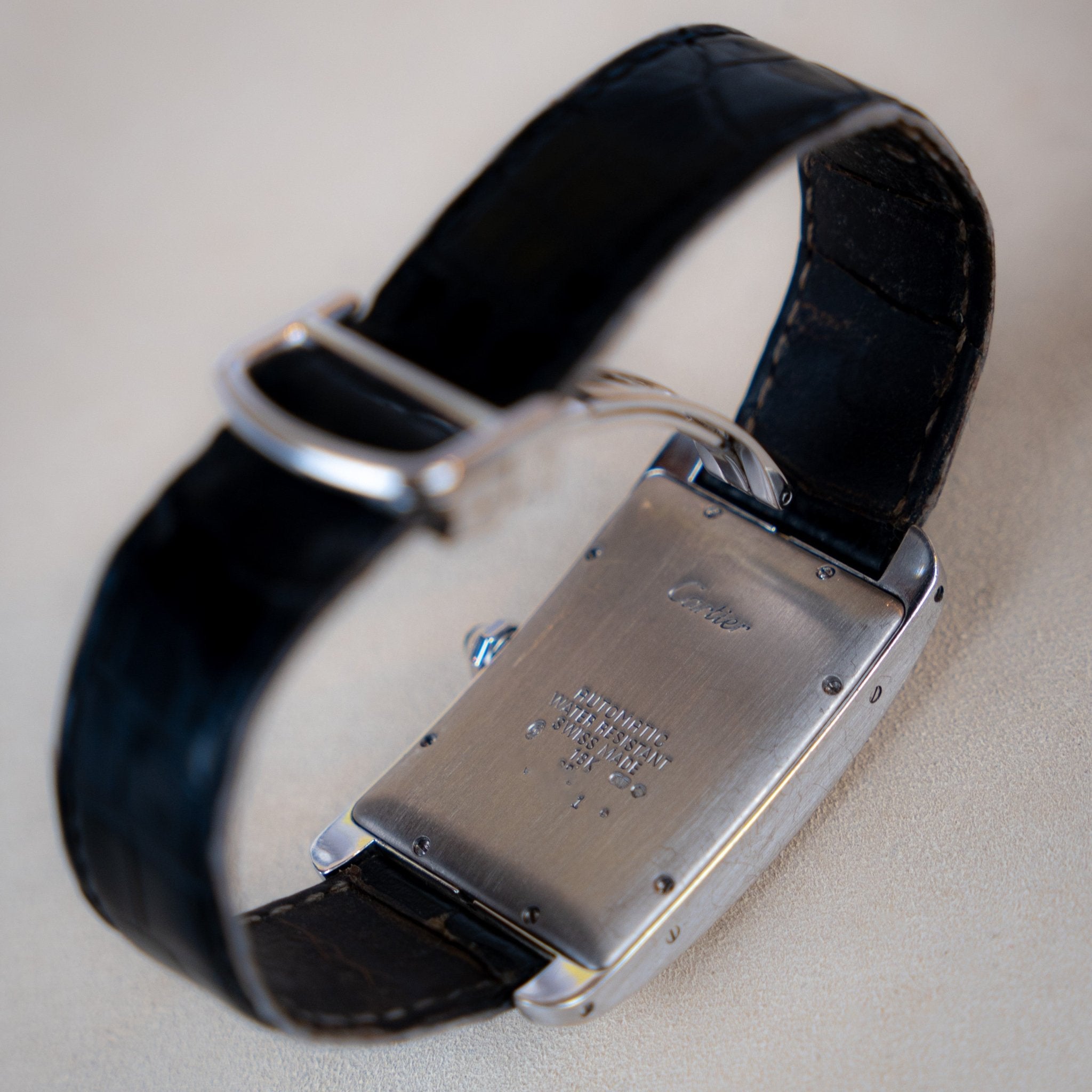 CARTIER TANK AMERICAINE HOMME OR BLANC - montre vintage - Contre - Temps Paris
