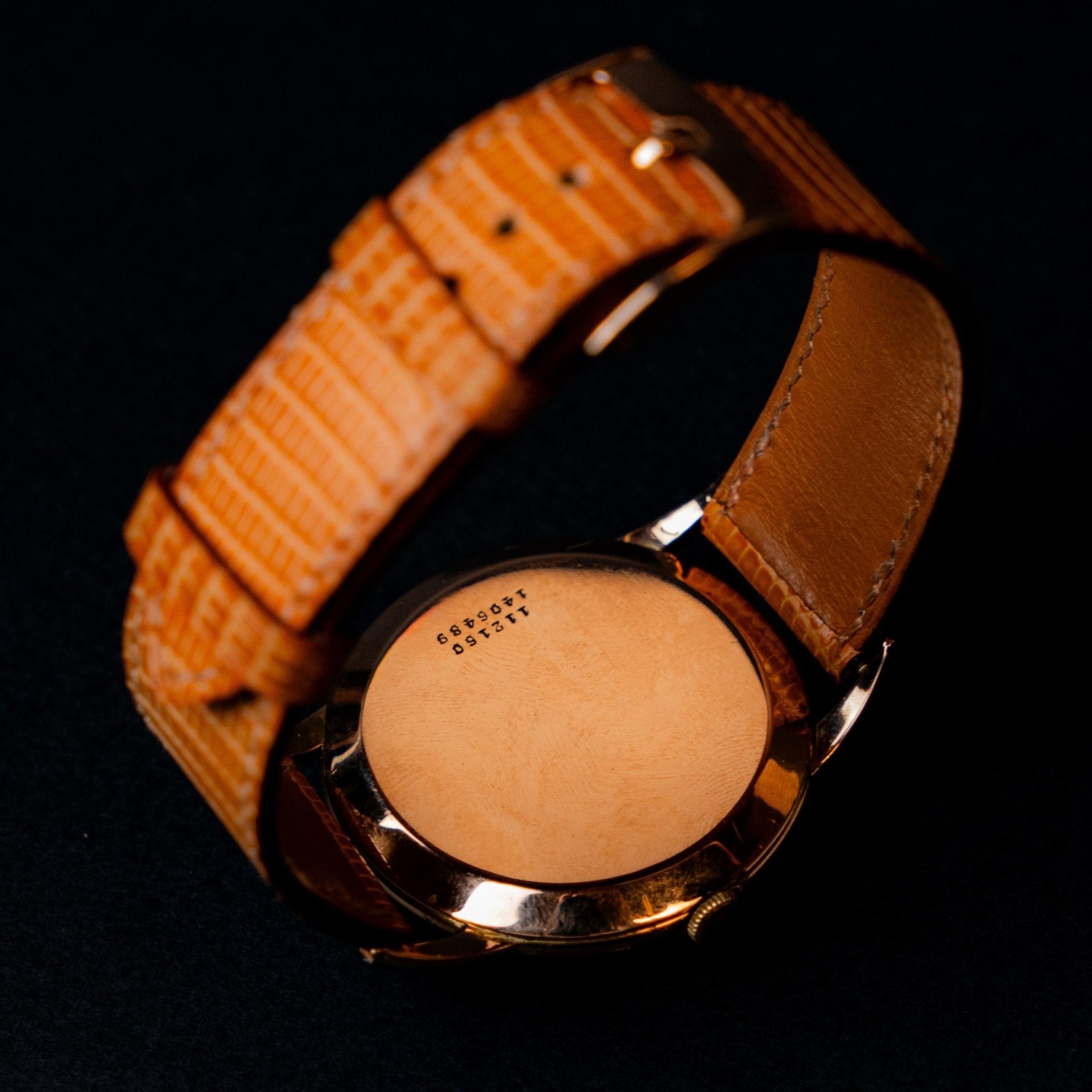 UNIVERSAL GENEVE CLASSIQUE OR ROSE - montre vintage - Contre - Temps Paris