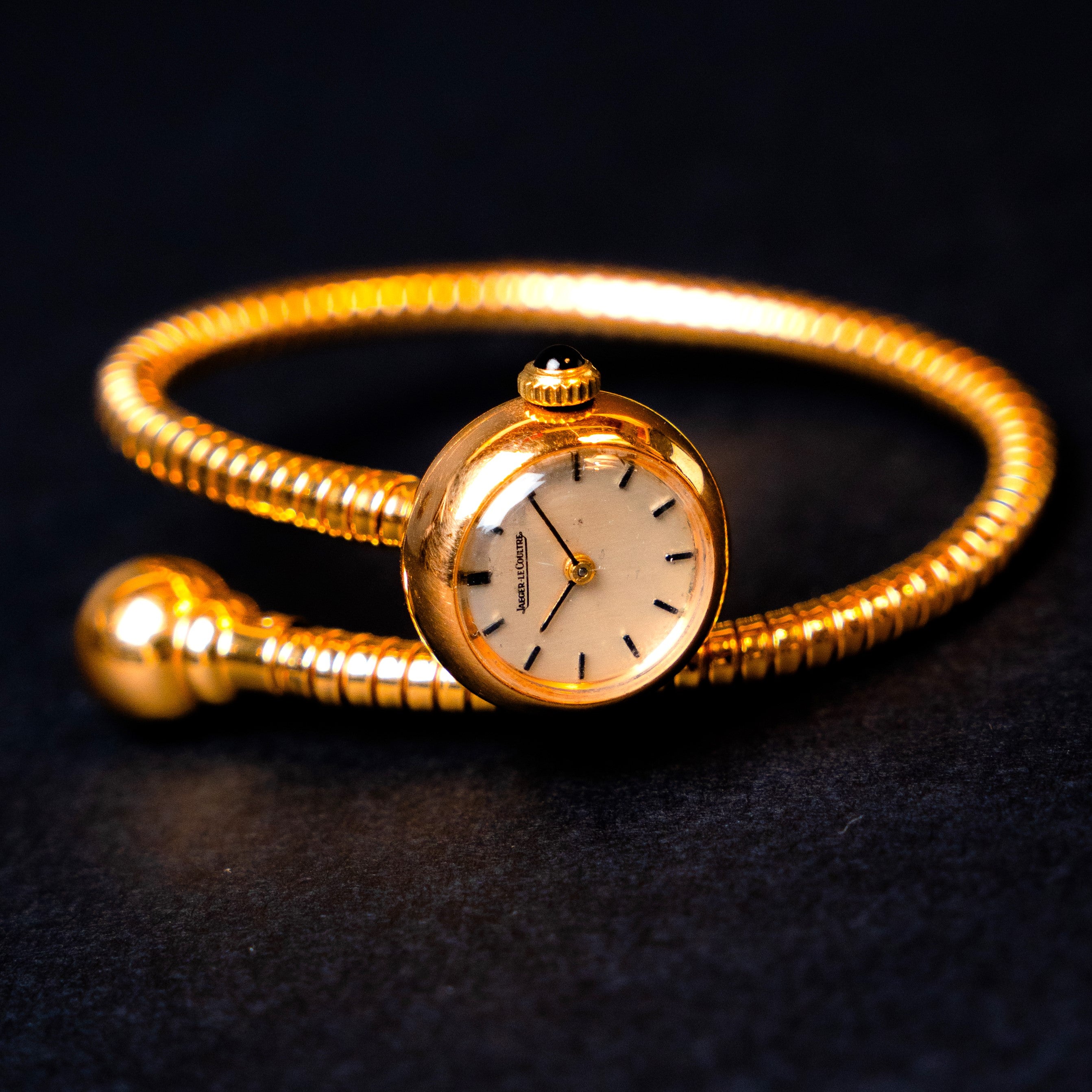 JAEGER-LECOULTRE BOULE LADY TUBOGAS GOLD