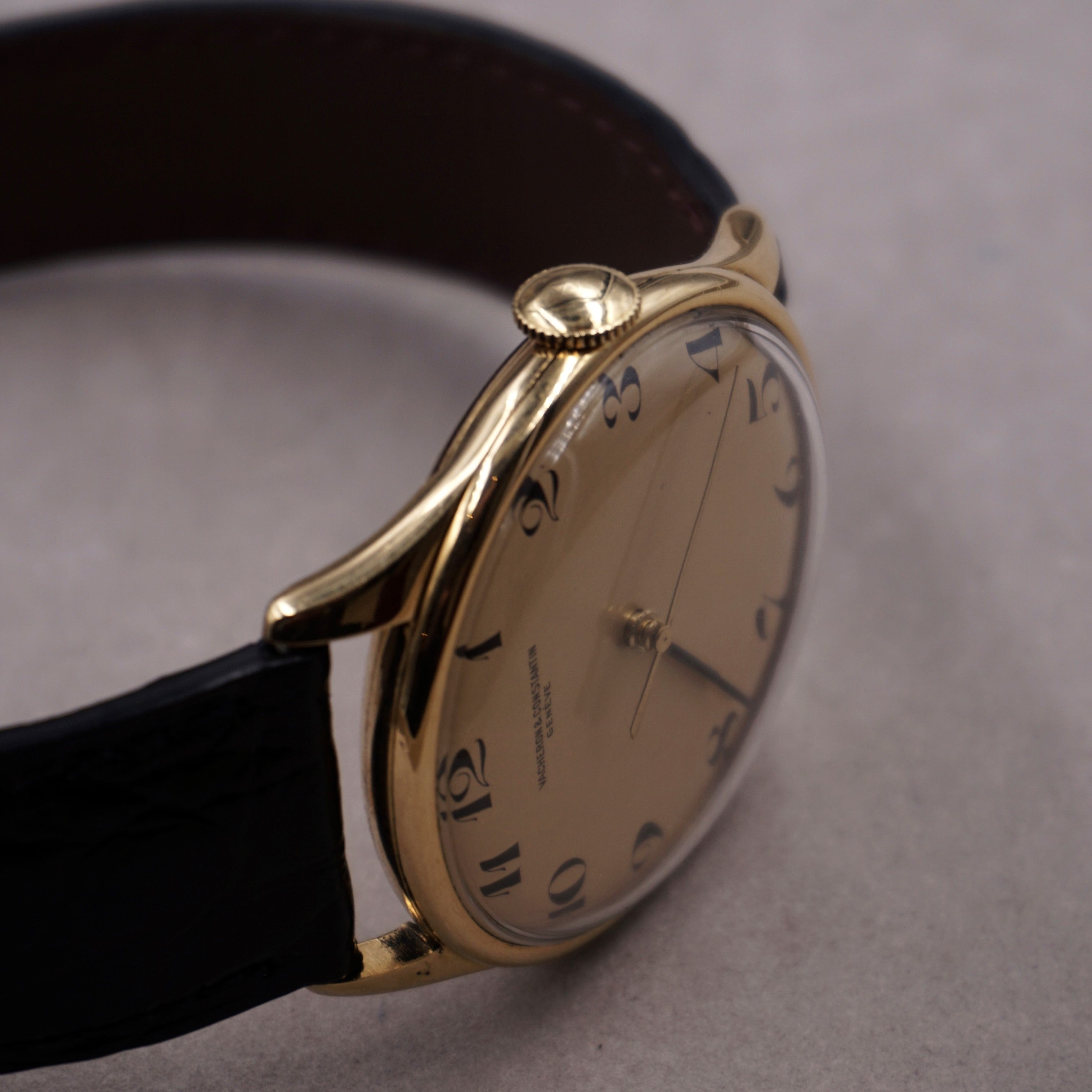 VACHERON CONSTANTIN CLASSIC DRESSED IN GOLD